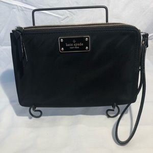 kate spade Leoni Wilson Road Double Zip Wristlet EUC